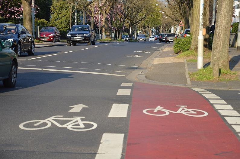 Fahrradwege-Mainz-Oberstadt-Piktogramme-