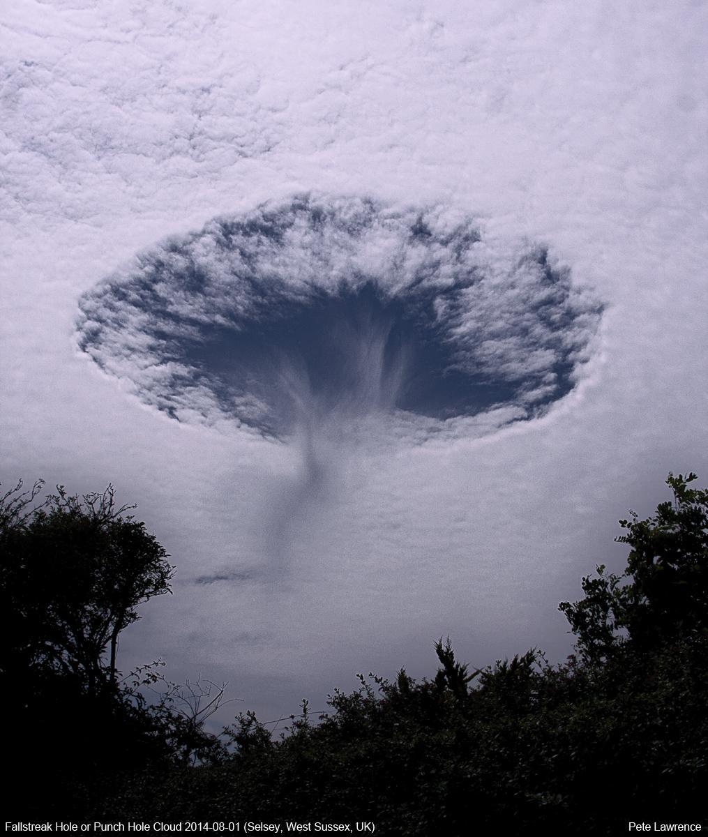 Pete-Lawrence-2014-08-01 Fallstreak-Clou