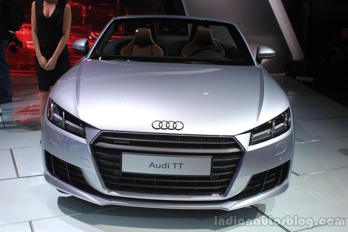 2016-Audi-TT-Roadster-front-at-the-Los-A