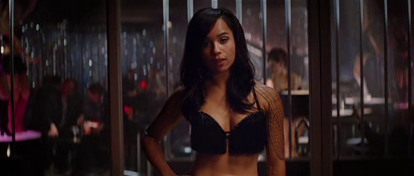 normal Screencaps of Zoe Kravitz as Ange