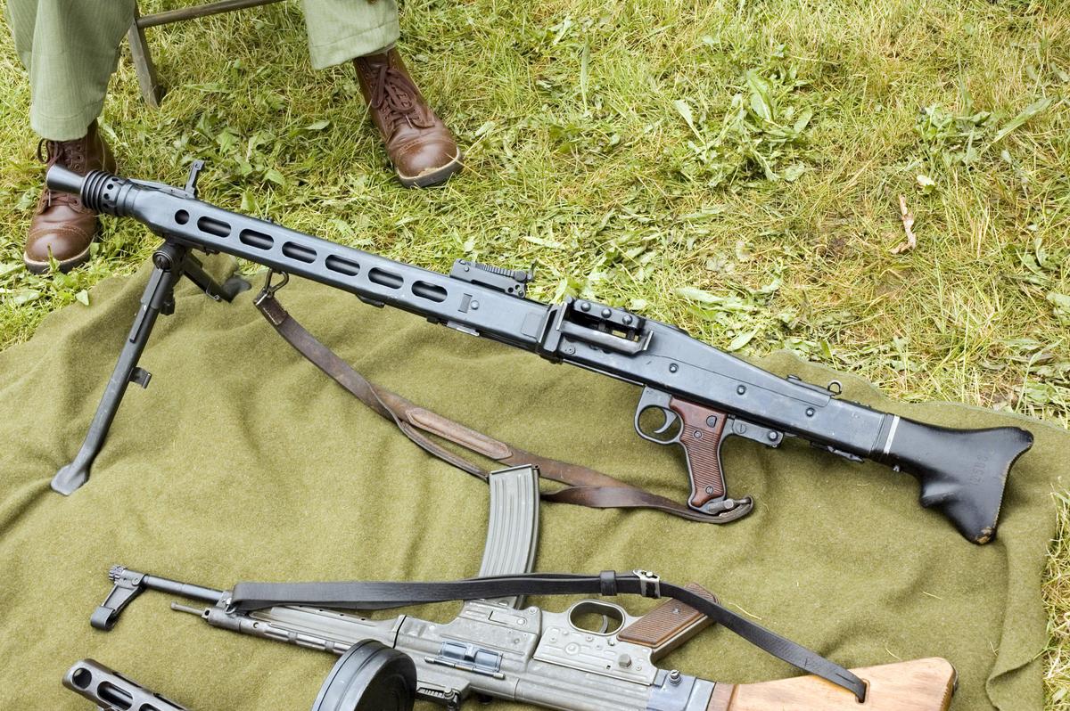 MG42-1