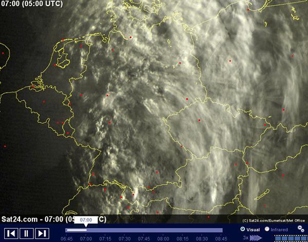 ioqR7N 2012-04-10 warmfront01