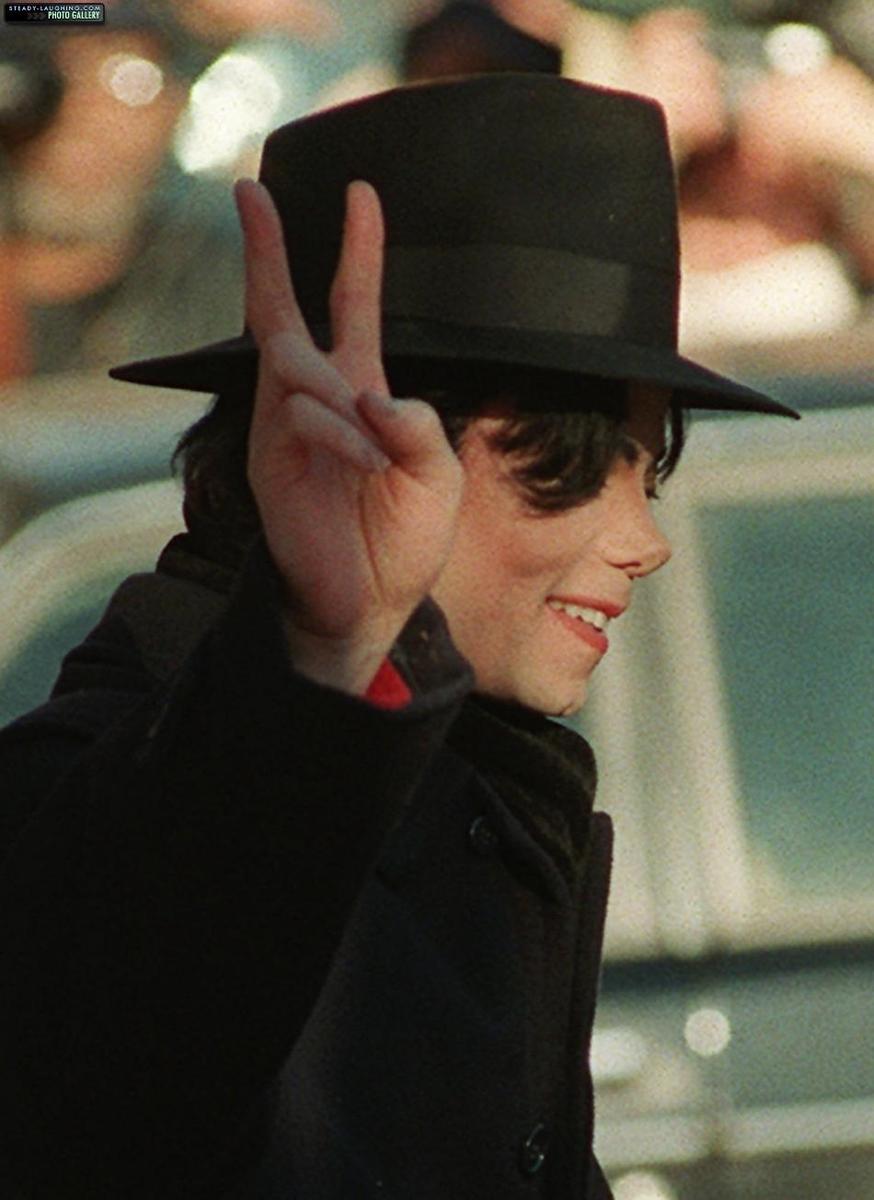 sweet-michael-jackson-17413938-950-1304