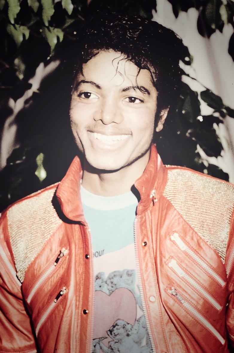 MJ-in-his-Beat-It-jacket-michael-jackson