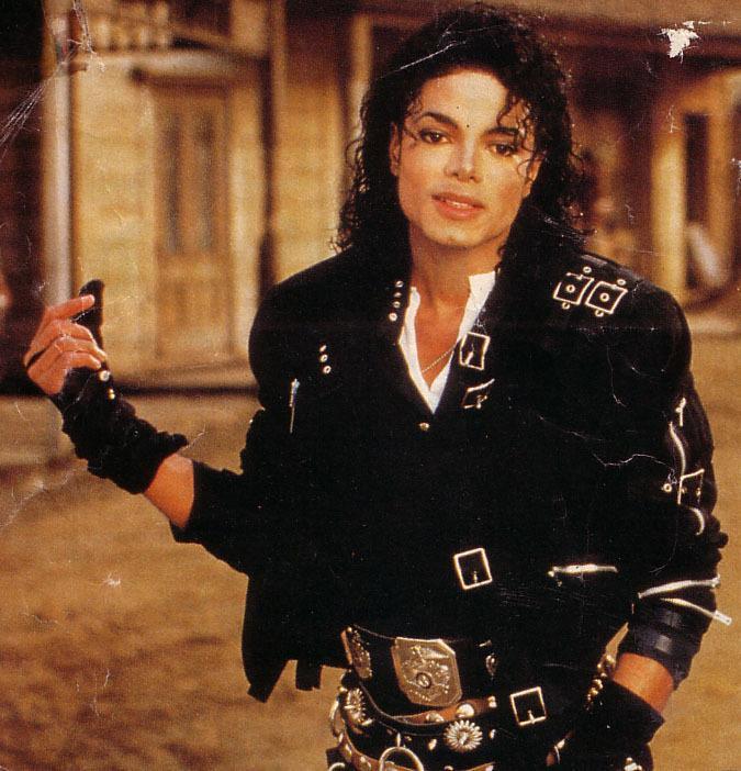 Moonwalker-michael-jackson-10350339-675-