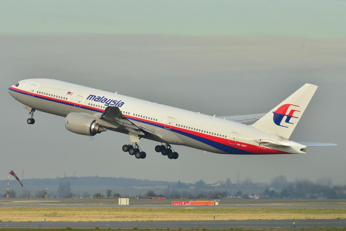 Boeing 777 200ER Malaysia AL 28MAS 29 9M