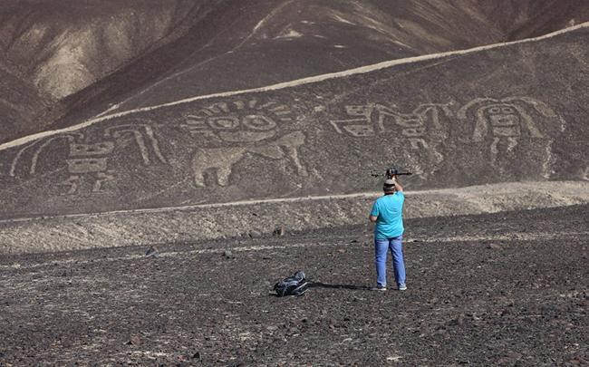 nazca-lines-aliens-6