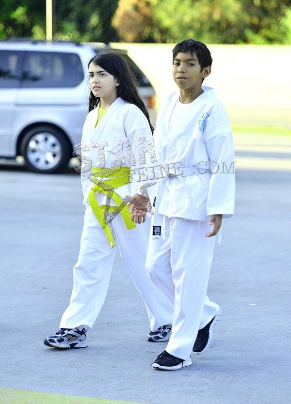 Blanket-Jackson-karate-starfeine-1209120