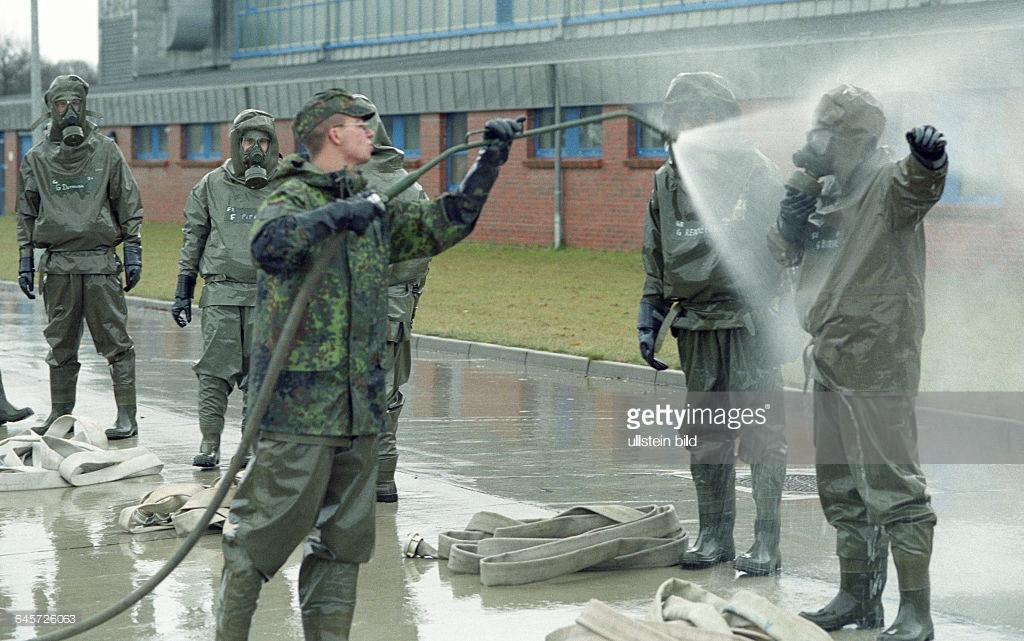 foto-reinigung-der-schutzkleidung-nach-b