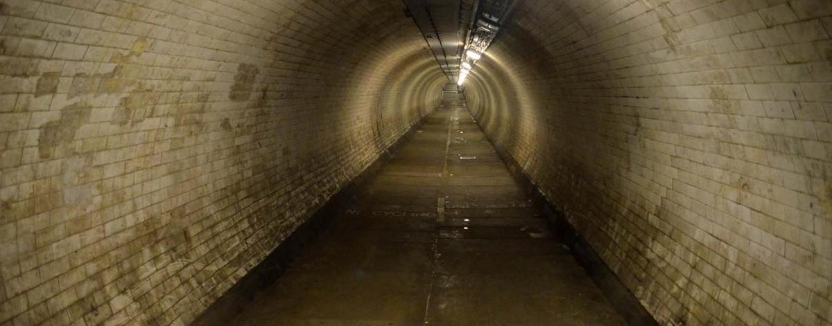 Greenwich-Tunnel-12-1400x550