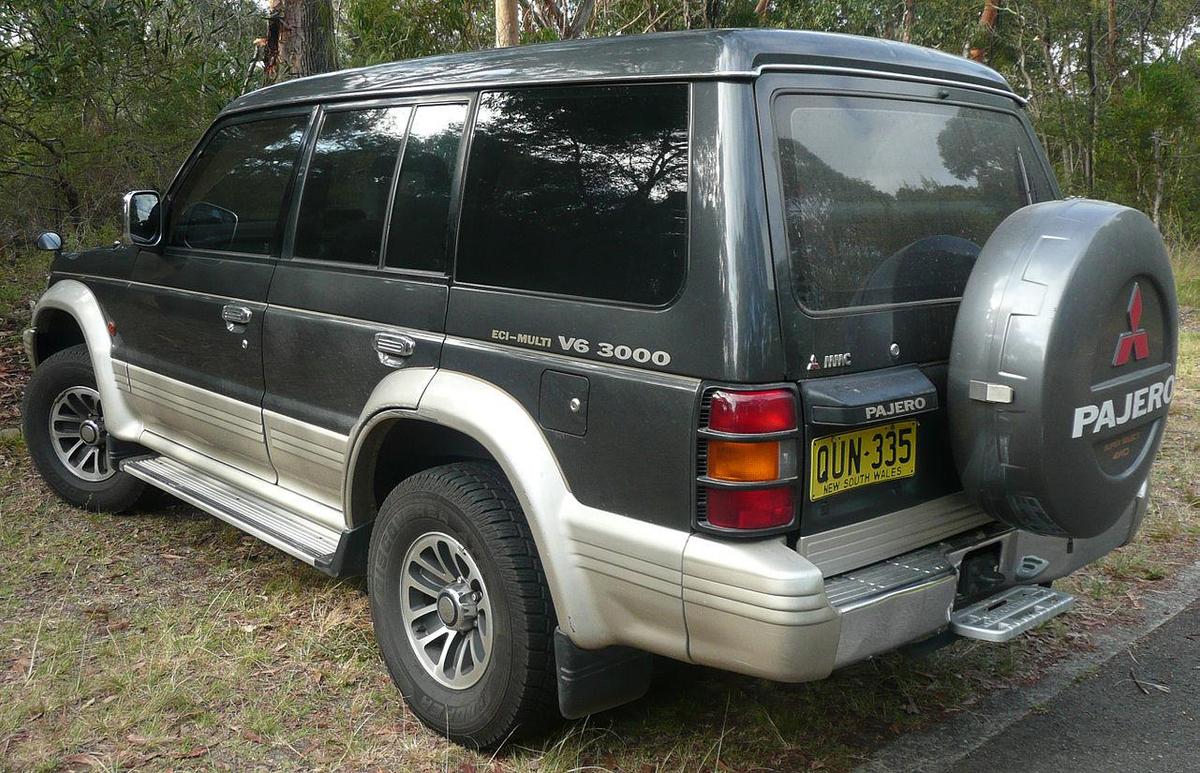 1280px 1991 1993 Mitsubishi Pajero 28NH 