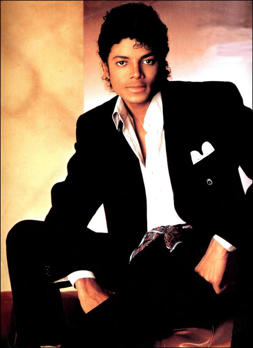 MJ-Photoshoots-the-thriller-era-8045135-