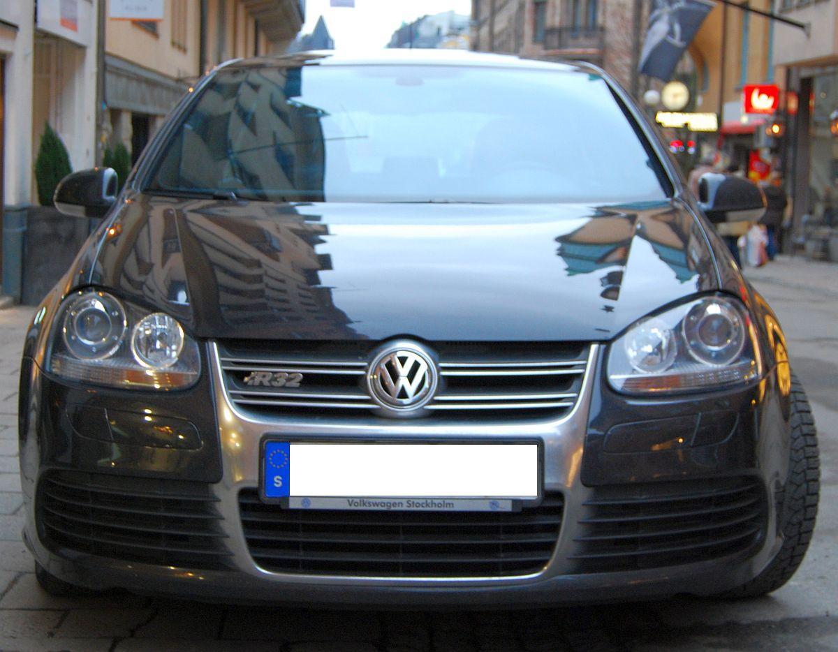 volkswagen golf r32 front