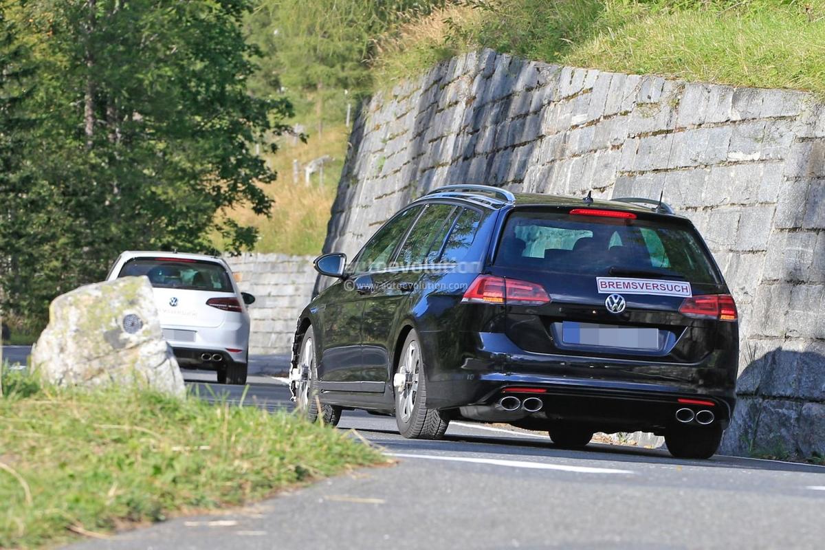 volkswagen-golf-7-r-facelifit-spotted-on