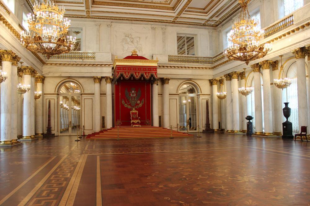 st-petersburg-thronsaal-in-der-eremitage