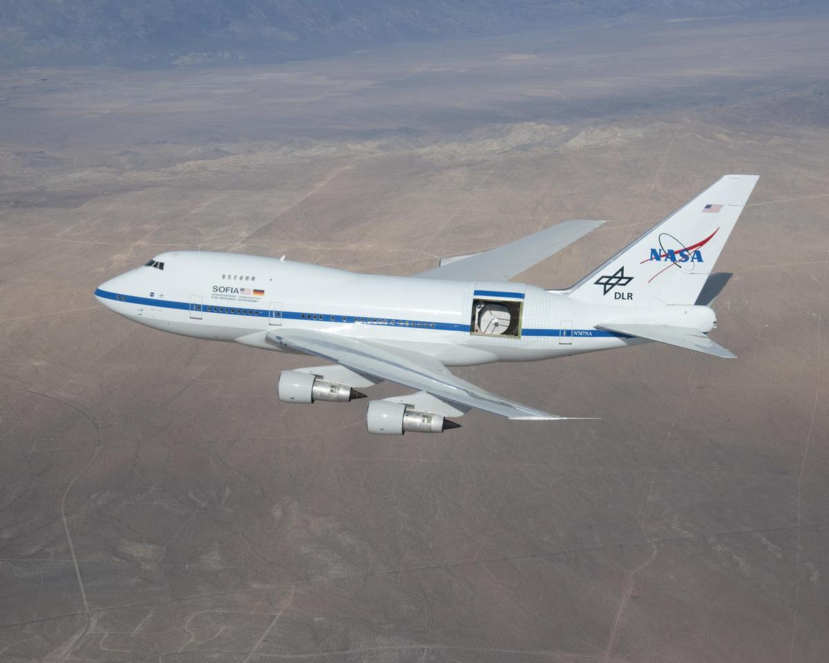 usra-sofia-door-open7uq2