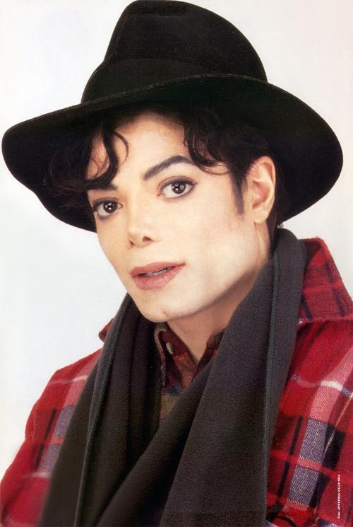 Michael Jackson is the King of POP micha