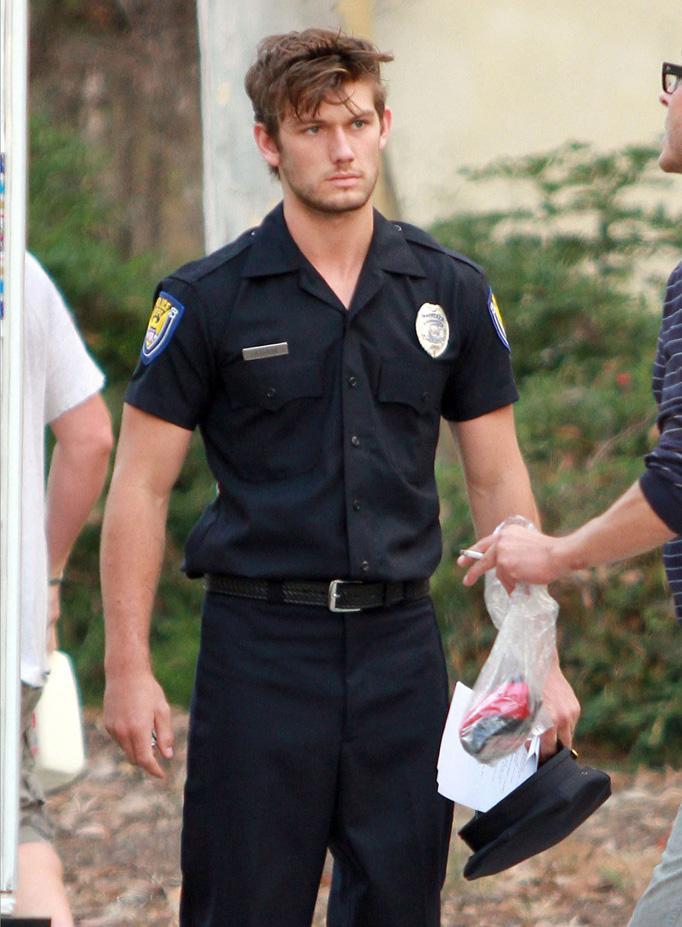 Alex-Pettyfer-and-Channing-Tatum-in-cop-