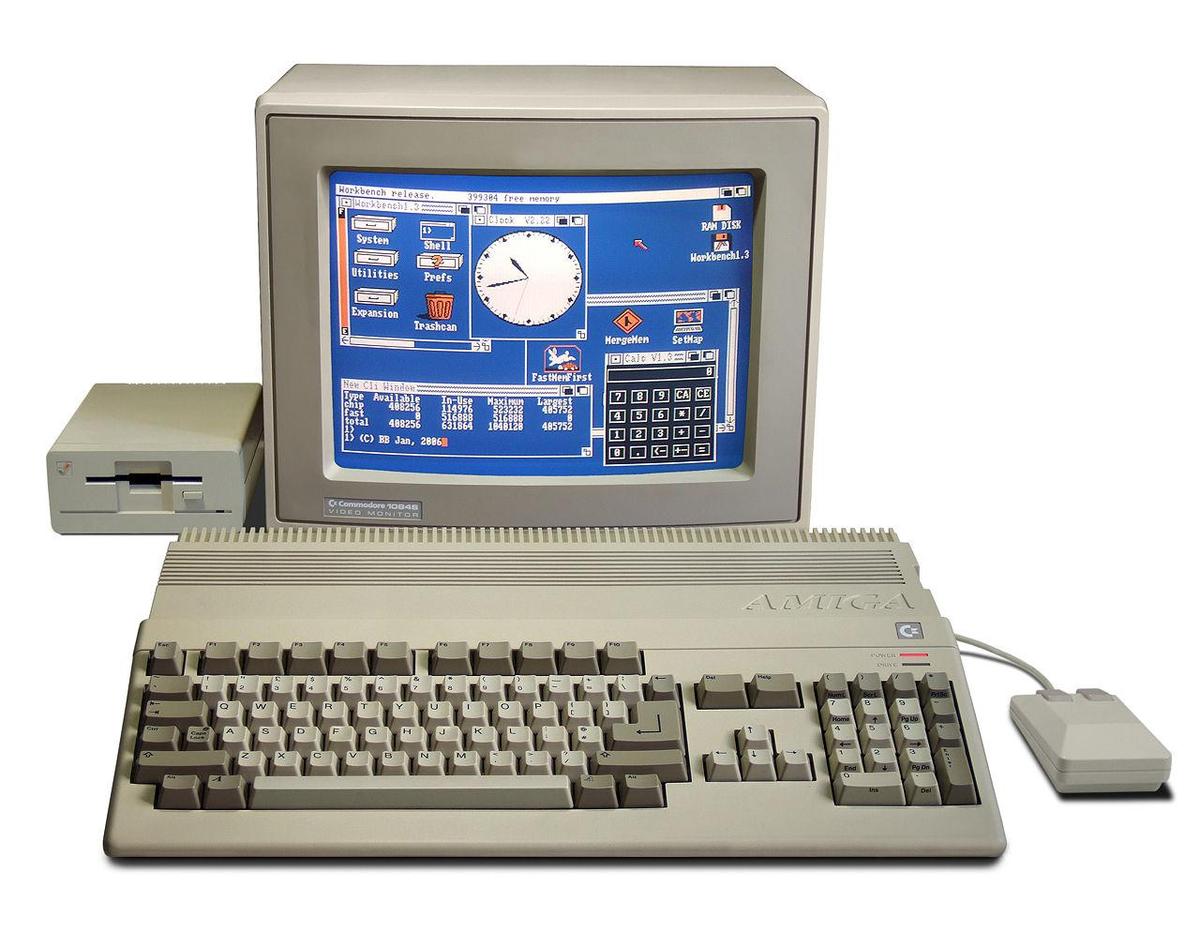 1280px-Amiga500 system