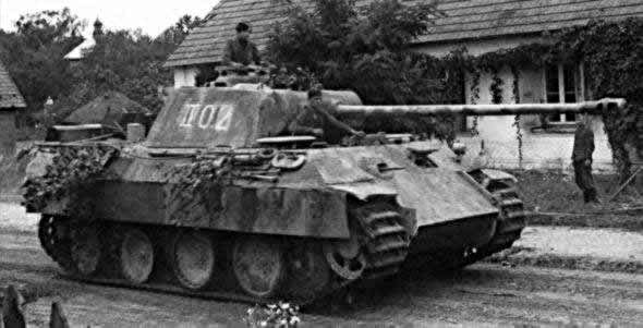 pzkpfw-v-ausf-g-panther-medium-tank-02