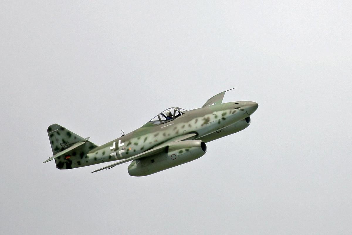 Me 262 flight show at ILA 2006