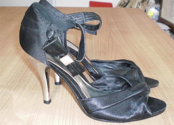 zY0LXk high heels schwarz