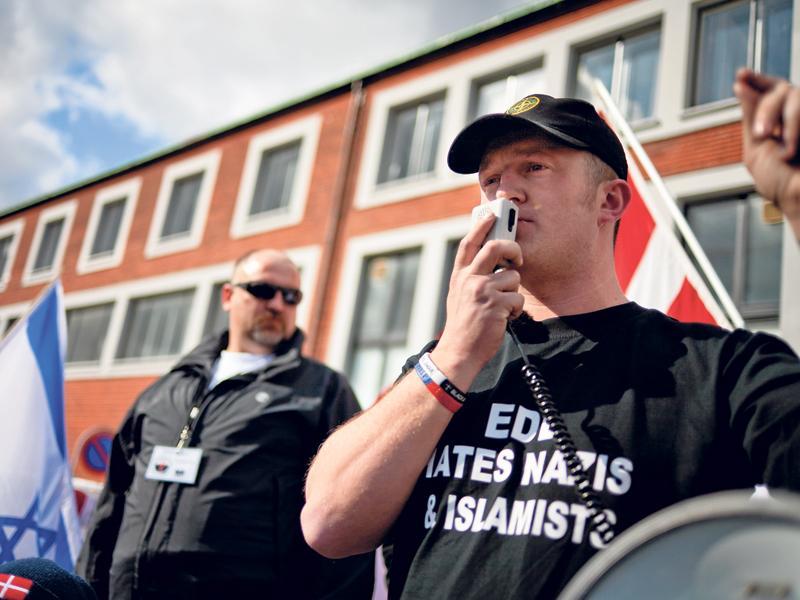EDL-tommy-robinson-aarhus peter-stanners