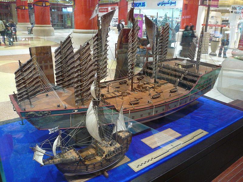 800px-Zheng He27s ship compared to Colum