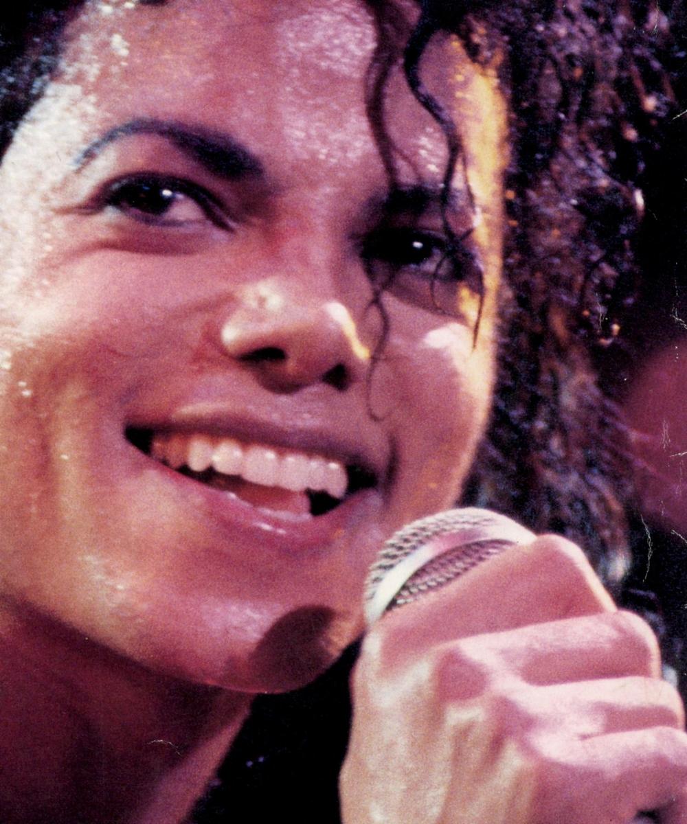 Beautiful-Large-Photo-michael-jackson-11