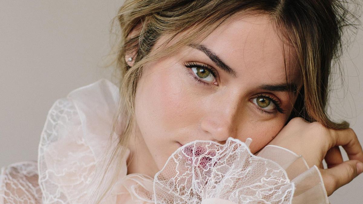 1255160-Actresses-Ana-de-Armas-Actress-C