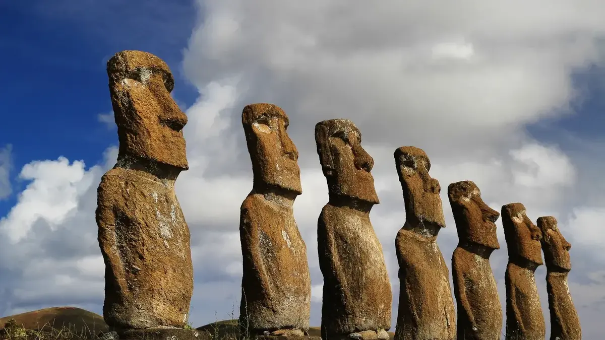 moai-statuen-osterinsel-rapa-nui.jpeg.webp