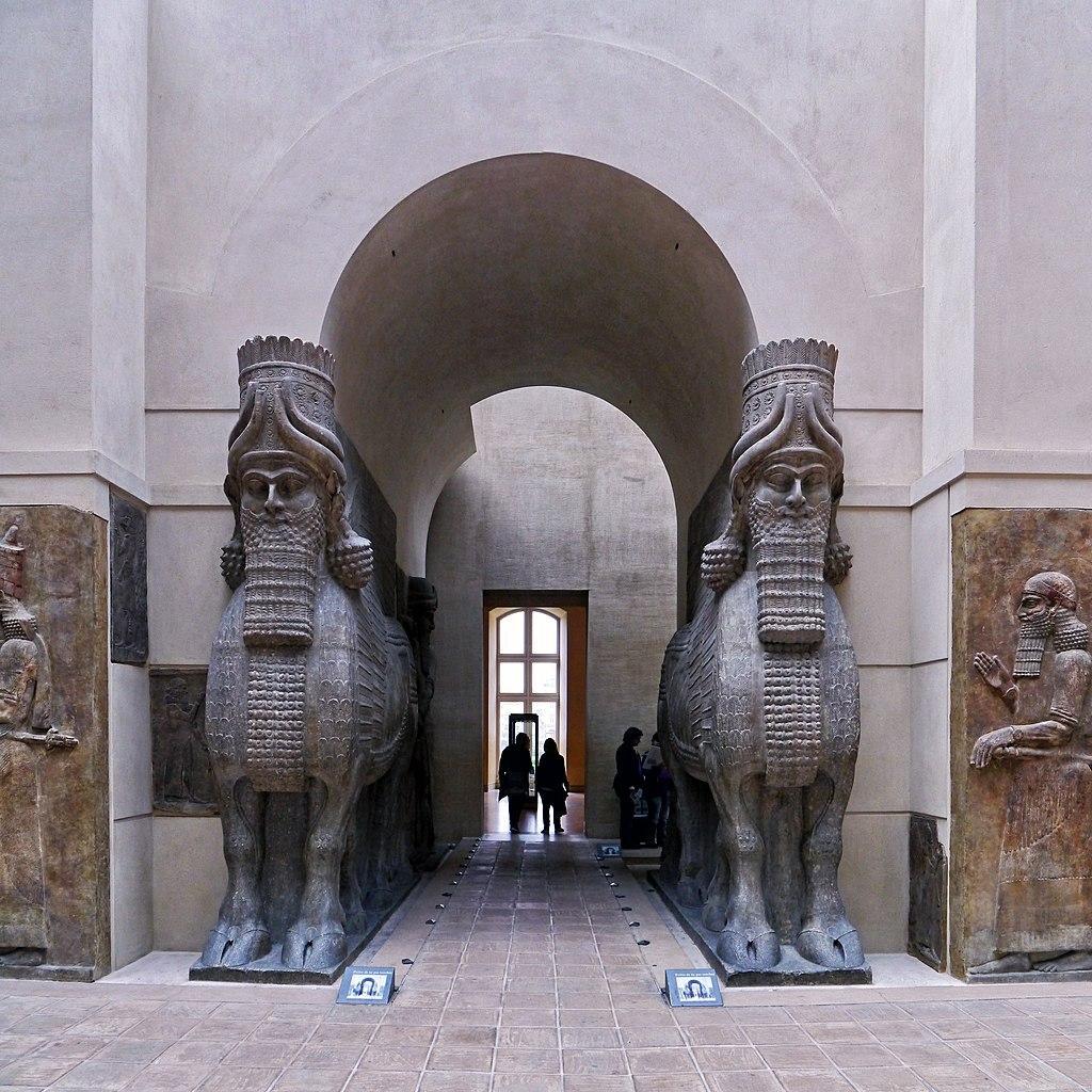 1024px-Human-headed Winged Bulls Gate - 