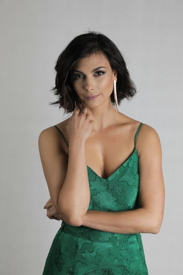 740full-morena-baccarin