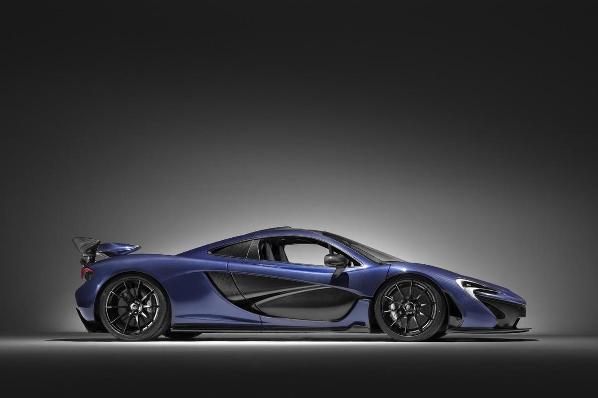 2016 McLaren P1 full cfrp body 3