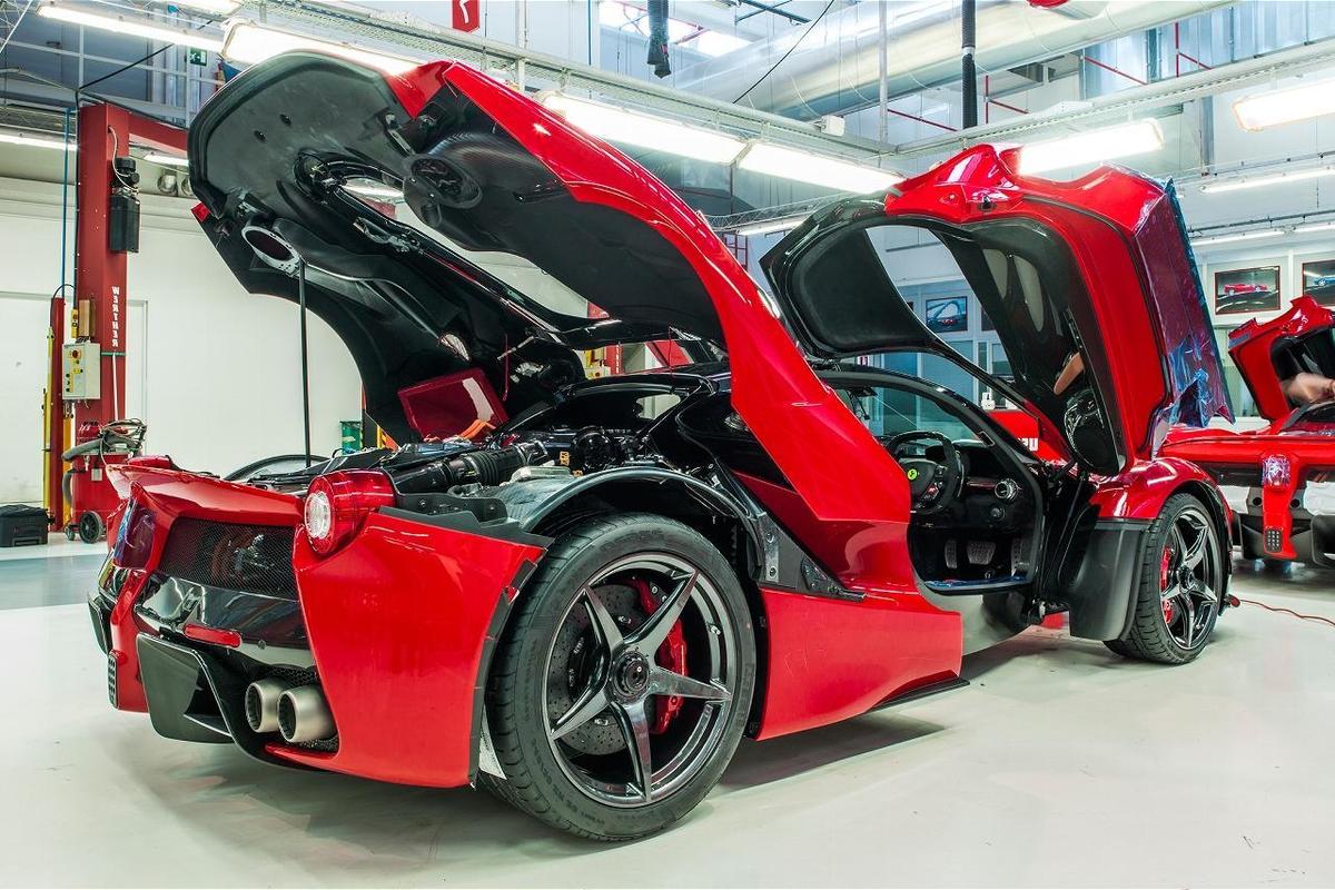 2014 Ferrari LaFerrari building process 