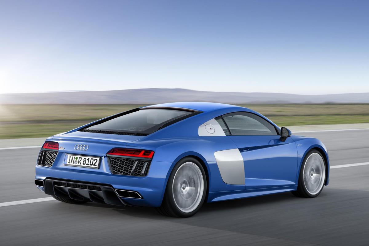 2015 Audi R8 2