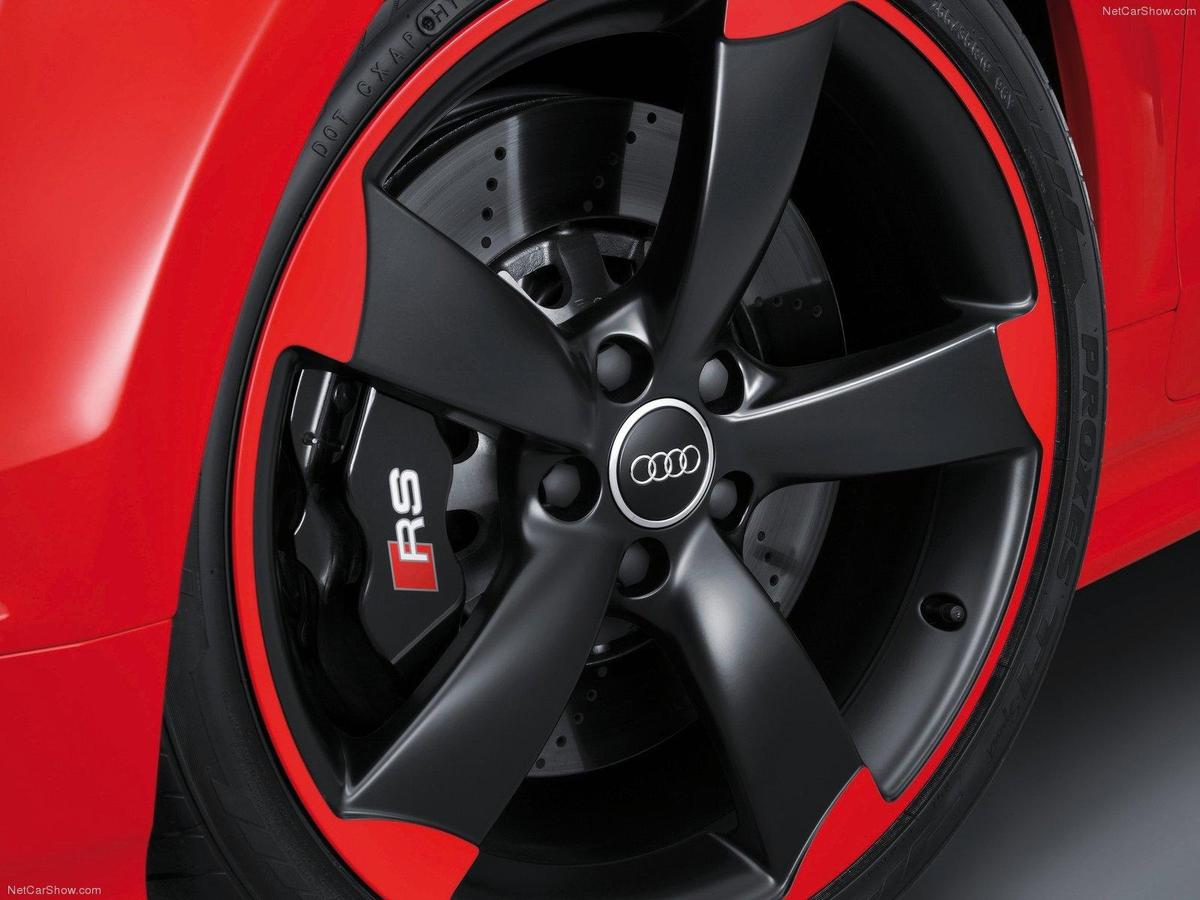 2013 Audi-TT RS plus