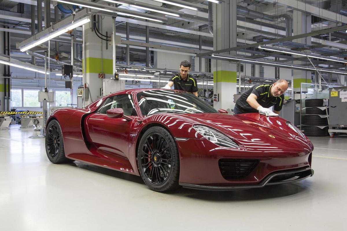 2015 Final Porsche 918 Spyder