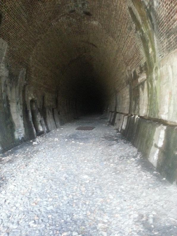 Tunnel  3