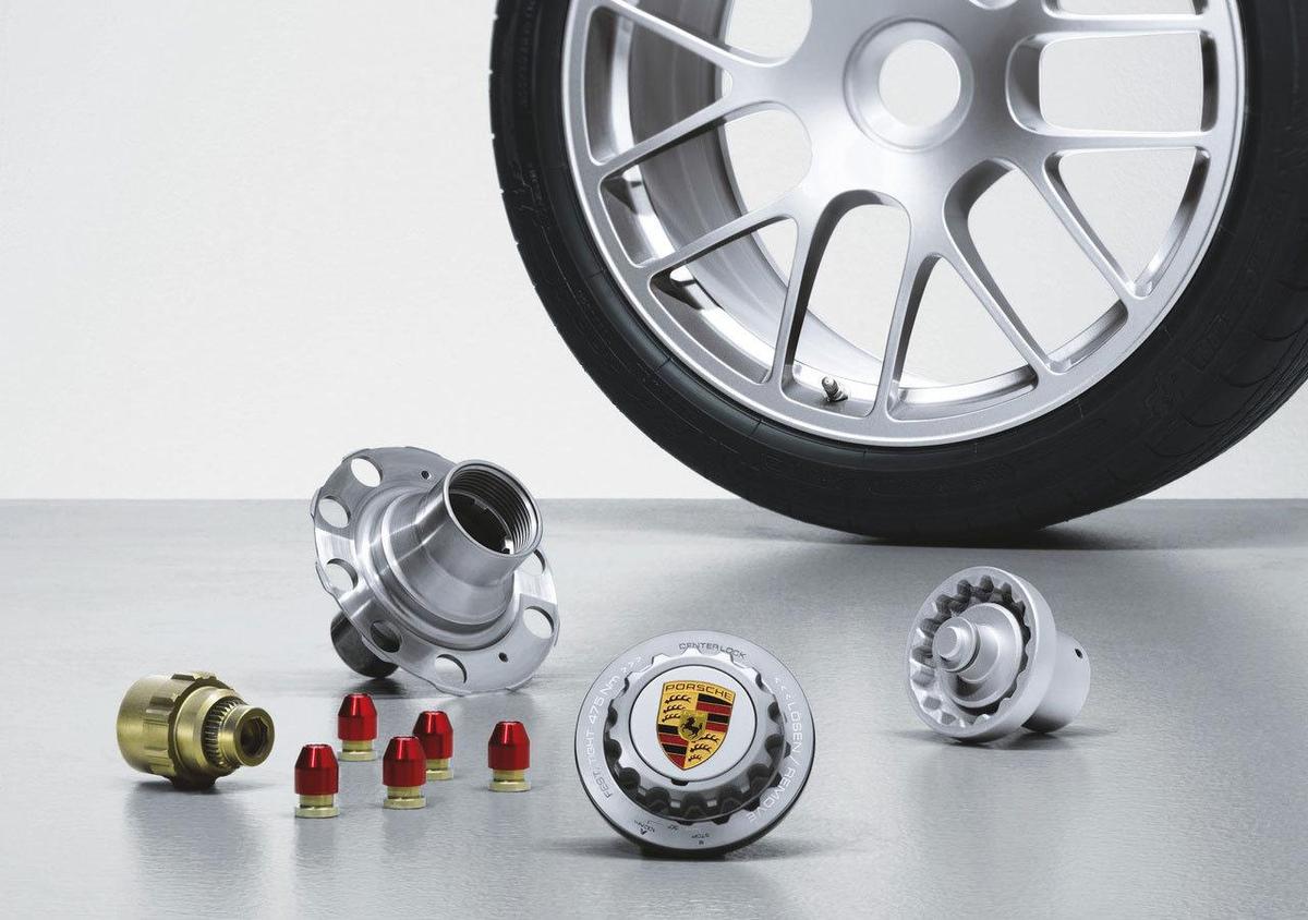Porsche center-lock system