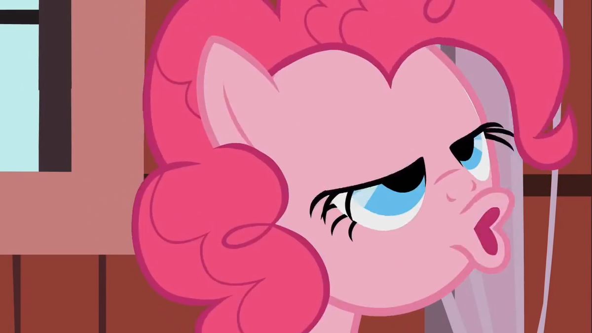 Pinkie Pie making duckface S2E14