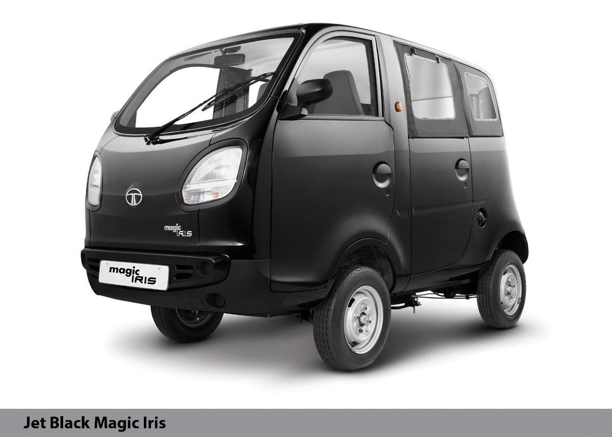 Tata-Magic-Iris-black-front