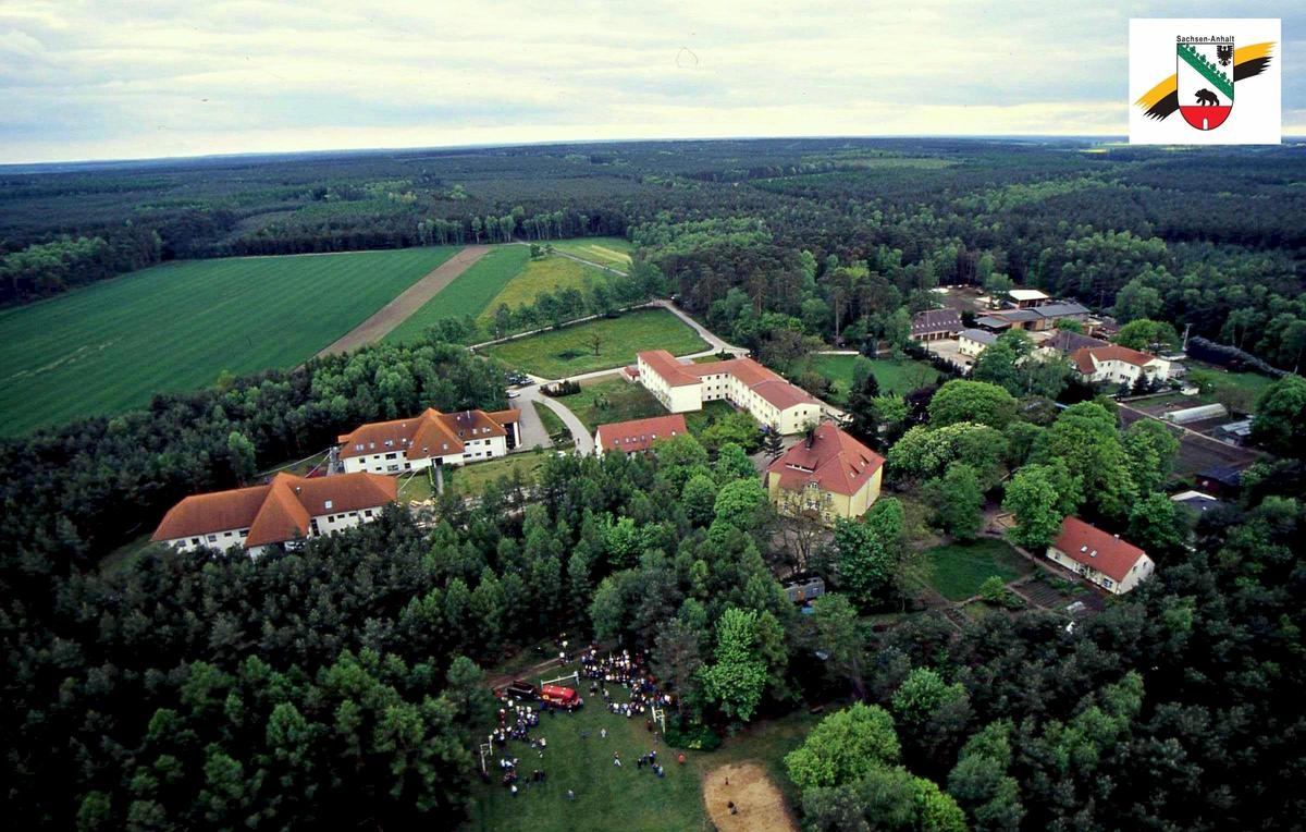 Wilhelmshof von obenWappengross