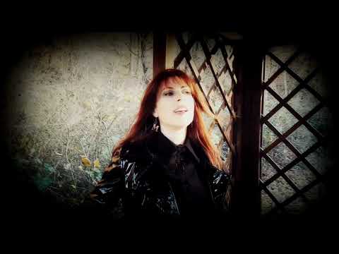 Youtube: SEASURFER feat. Elena Alice Fossi - KILLING TEARS OF JOY (Official Video)