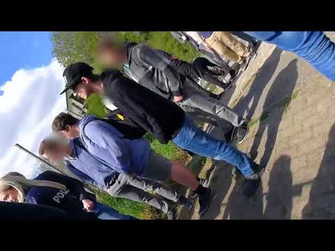 Youtube: Polizei beim Posterverkauf  an der Drachenschanze (01.05.2018)