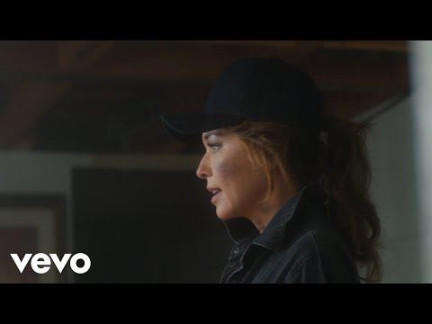 Youtube: Shania Twain - Giddy Up! (Official Dance Video)