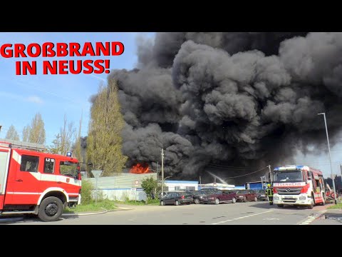 Youtube: [Vorschau Video] - Großbrand in Neuss | Flammeninferno auf Schrottplatz | Massive Rauchentwicklung -