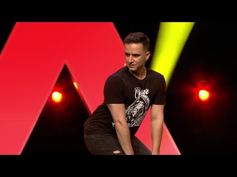 Youtube: Özcan Cosar - Özcans erstes Weihnachtsfest | 1Live Köln Comedy-Nacht XXL 2021