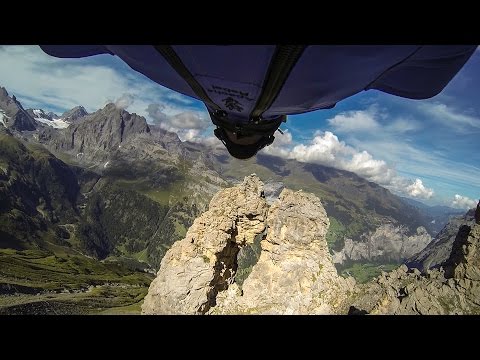 Youtube: GoPro: Wingsuit Flight Through 2 Meter Cave - Uli Emanuele