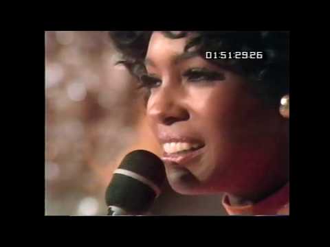 Youtube: Mary Wilson - Can't Take My Eyes Off You @ Hollywood palace [10/18/69]